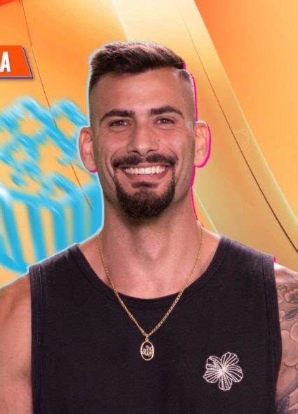 Suposta foto de Nizam do BBB24 pelado exibindo o pênis